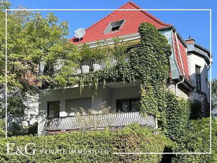 Repräsentative Altbau-Wohnung mit Garage in begehrter Wohnlage auf dem Haigst