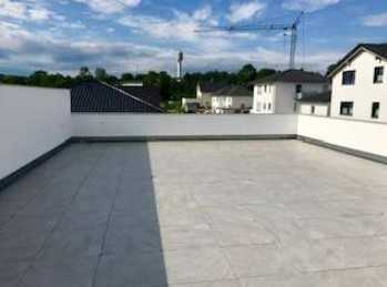 Riesige Sky-Terrasse 85m² - 3,5-Zimmer-Wohnung mit EBK