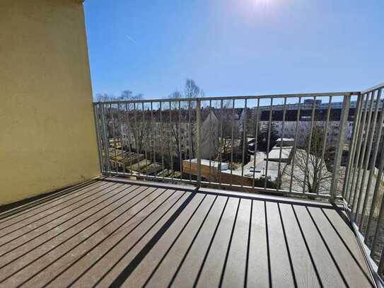 Schöne Maisonette Wohnung mit Balkon