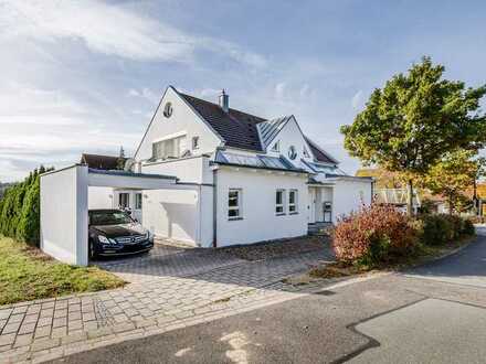 +++ DREI in EINEM+++ Modernes Mehrfamilienwohnhaus mit 414m² Wfl auf 914 m² Grund!