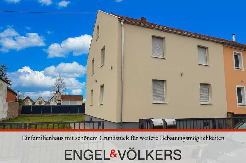 Real Estate Title Image Background