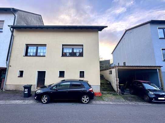 Einfamilienhaus mit Garten und Carport in Köllerbach