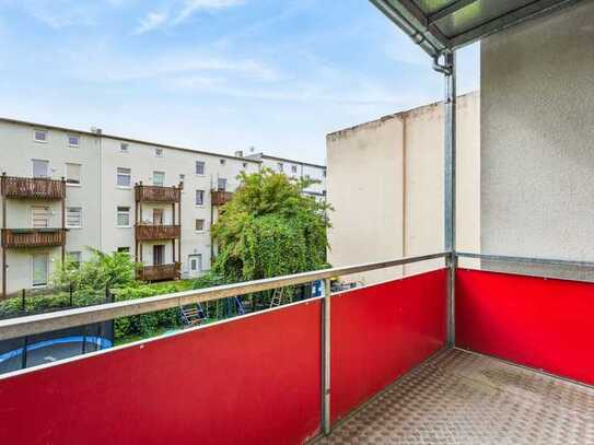 EINBAUKÜCHE VORHANDEN: 1 Raum-Wohnung mit Balkon - Magdeburg, Fermersleben