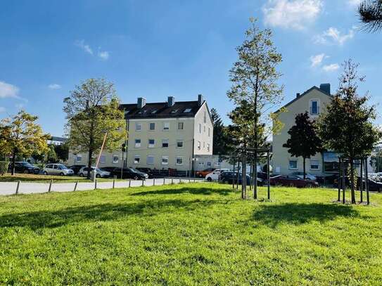 Gepflegte 2,5-Zimmer-Wohnung mit Balkon und Einbauküche in Milbertshofen, München