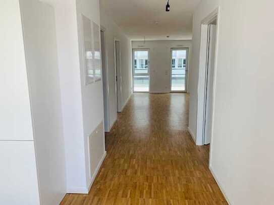 Moderne Wohnung mit Dachterrasse und Einbauküche sucht neue Mieter