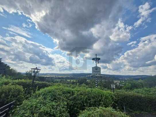 RENDITE-POTENZIAL MIT WUNDERSCHÖNER AUSSICHT