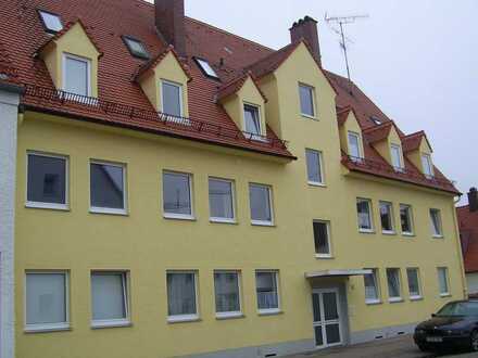 Gepflegte 2-Zimmer-Wohnung mit Einbauküche in Augsburg Lechhausen