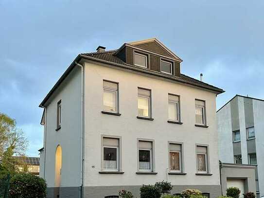Schicke 73 Quadratmeter Wohnung (2,5 Zimmer) im EG im 2-Familienhaus in Solingen-Wald