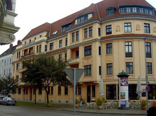 Schöne 3-R.-Whg. mit Dachterrasse in Stadtfeld - W8(15)