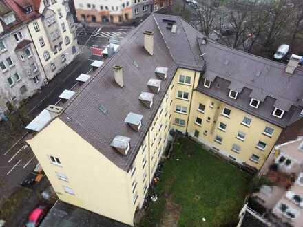 Immobilie mit Potential: Mehrfamilienhaus Böfinger Str. 4 / Staufenring 1 mit 11 Wohneinheiten !