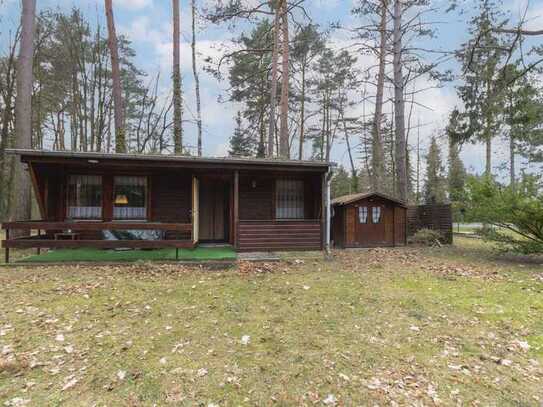 Großes Grundstück mit Freizeit-Bungalow in naturnaher Lage