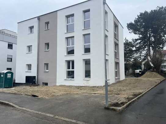 *Neubau - Erstbezug* 3 Zimmer Wohnungen Reutlingen zentral, 70 + 60 qm ab 1.4.25 zu vermieten