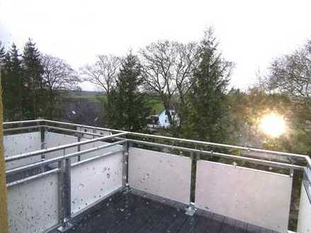 Hochwertig sanierte 1-Raum-Wohnung im Dachgeschoss mit Dachterrasse