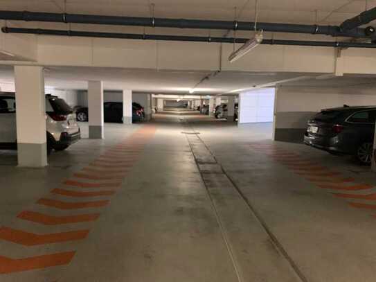 Tiefgaragenstellplätze zu vermieten