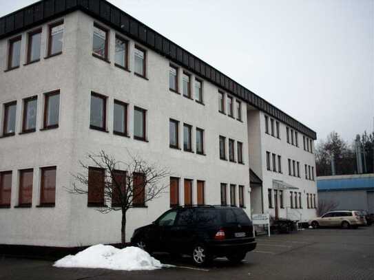 Großzügige, Büro oder Produktionsetage 170m² im EG mit der Option Hallenanmietung 265m²