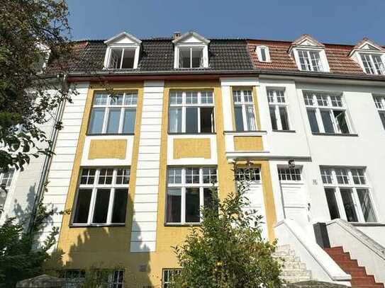 Alleinauftrag! Grandiose Stadtvilla in ruhiger und dennoch zentraler Lage von Steglitz