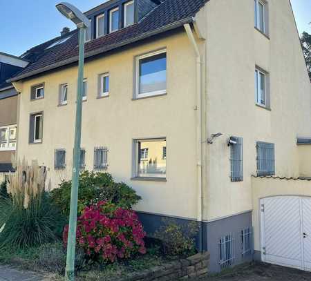 Einzigartiges Mehrfamilienhaus in Essen oberhalb des Mühlenbachtals - Nähe Klinikum