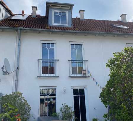 Reihenmittelhaus mit fünf Zimmern in Toplage