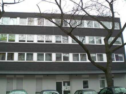 2 Zimmer Wohnung in Duisburg-Neudorf, nähe Hauptbahnhof