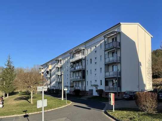 4-Raum-Wohnung mit Balkon in ruhiger Waldrandlage