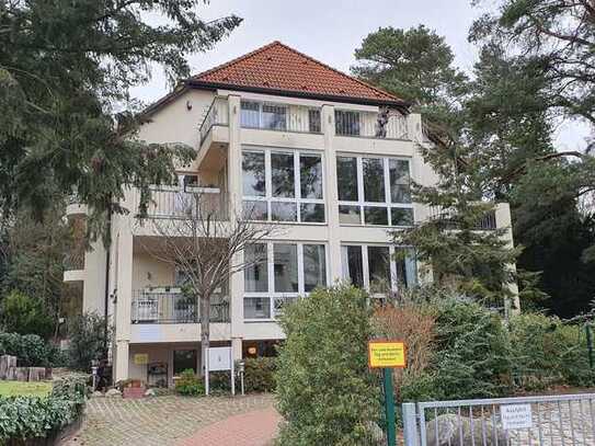 5 Zimmer Maisonette-Dachgeschosswohnung mit Einbauküche nahe Wannsee