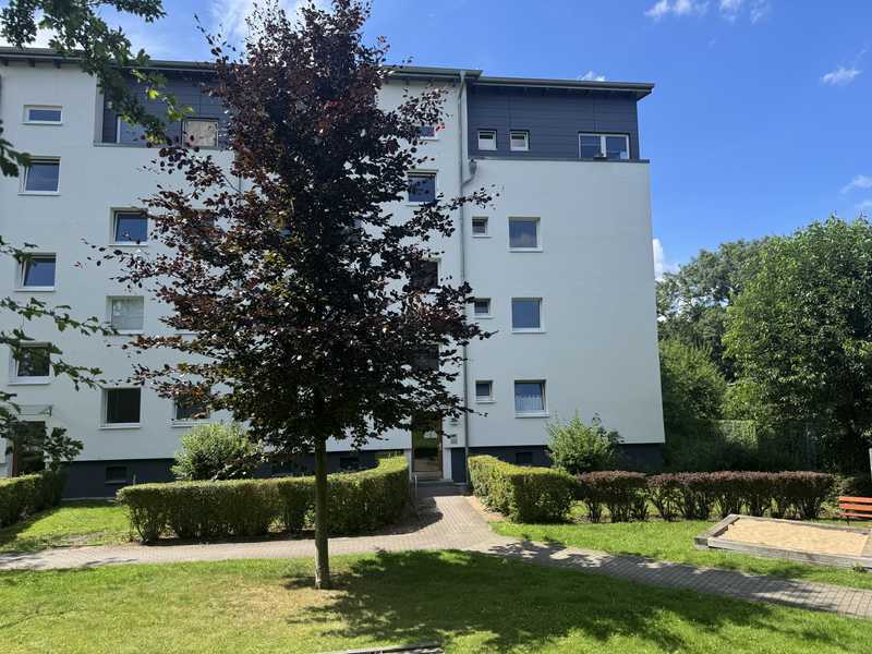 3-Zi-Whg. inkl. Außenstellpl. mitten im Grünen in energetisch saniertem Haus in Bramfeld