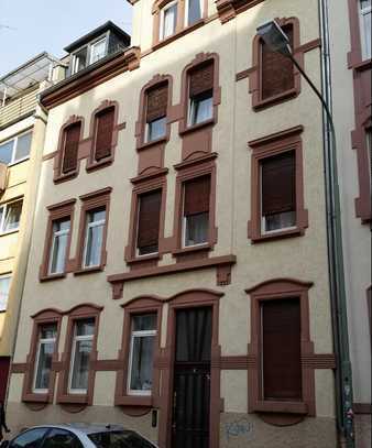 2-Zimmer-Dachgeschosswohnung in Offenbach am Main