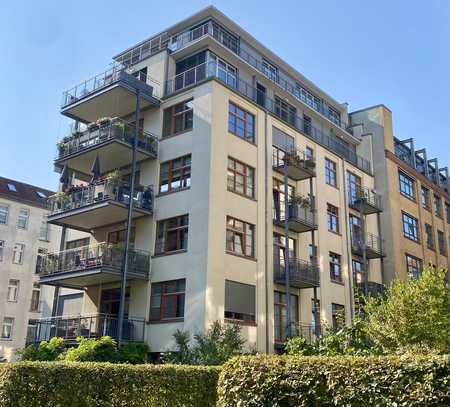 Bezugsfreies Luxus-Penthouse in den Kopernikushöfen mit umlaufender Terrasse sowie mit TG und EBK