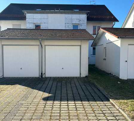 Stilvolle, gepflegte 3-Zimmer-Maisonette-Wohnung mit geh. Innenausstattung mit Balkon und EBK