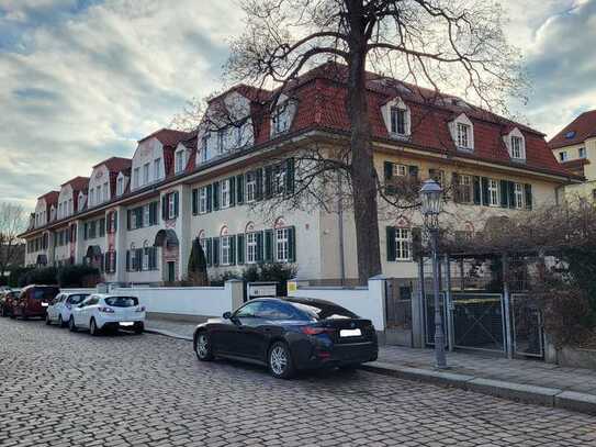 Schöne 2-Zimmer-Wohnung mit großer Loggia in Dresden Löbtau-Süd