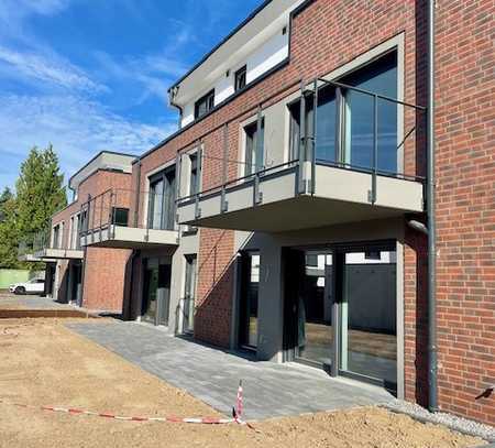Luxuriöses Wohnen - Terrassenwohnung mit exquisiter Ausstattung nebst Garage / seniorengeeignet!