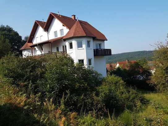 Doppelhaushälfte mit Garten in ruhiger Lage sowie traumhafter Fernblick