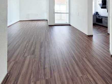 Helle 2-Zimmer Wohnung - Perfekt für Singles und Paare
