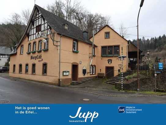 Ehemaliges Gasthaus und Cafe unterhalb der Manderscheider Niederburg, Niedermanderscheid