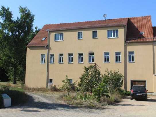 Günstige 3-Zimmer-Wohnung mit Balkon in Rötha