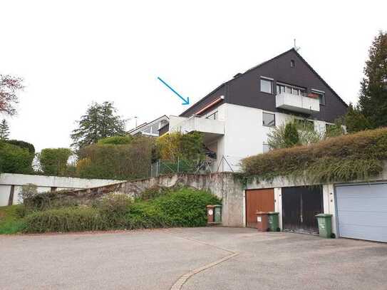 Helle und schöne 2 Zimmer-Wohnung (inklusive Balkon, Einbauküche, Garage)