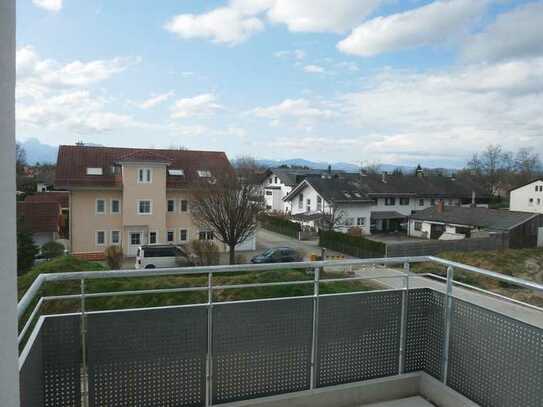 Erstbezug: 2-Zimmer-Wohnung mit Balkon und Bergblick in Bad Aibling