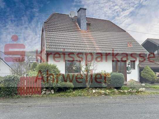 Charmantes Einfamilienhaus mit eigenem Garten in ruhiger Lage