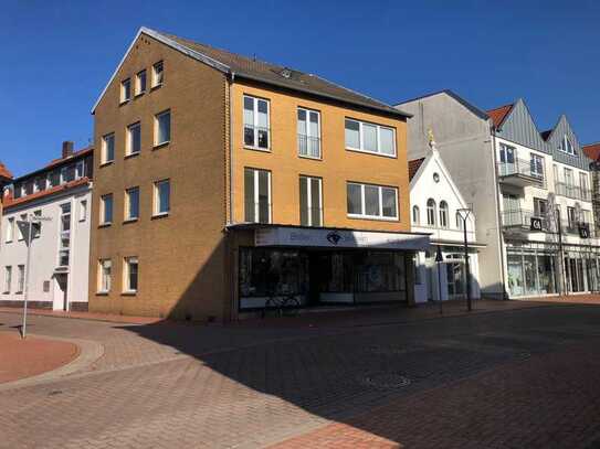 Voll renovierte 3 Zi Whg. mit EBK im Wunstorfer Zentrum