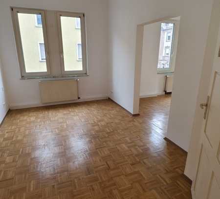 Architektonisches Meisterwerk ** 3 Zimmer Wohnung im Brentanoviertel **