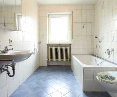 Großzügige 3-Zi-Whg mit Balkon und Gartennutzung - Garage - frei ab 01.12!