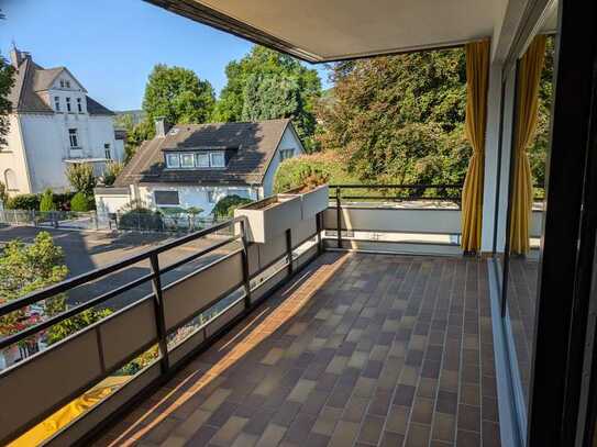 4 Zi, 117qm Wohnung Siegen-Weidenau, Uni-Nähe, Balkon, ab sofort