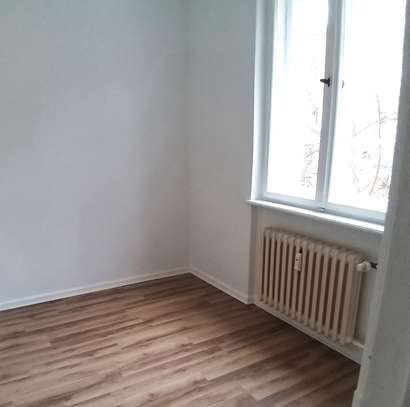 Schöne und gepflegte 1,5-Zimmer-Wohnung in Berlin Lichterfelde (Steglitz)