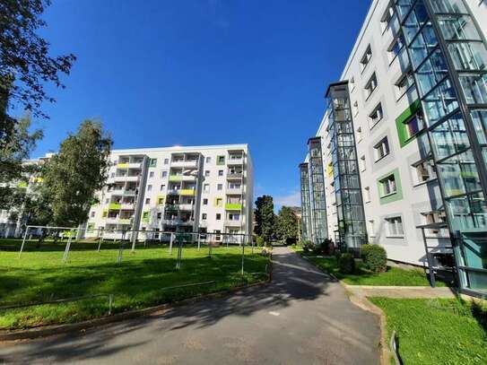 *Ihr neues Zuhause* 4-Raum Wohnung mit Balkon & Badewanne, EBK möglich