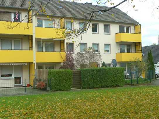 IN GUTER LAGE VON BONN - DUISDORF :3-ZIMMER -WOHNUNG IM 2. OG MIT BALKON