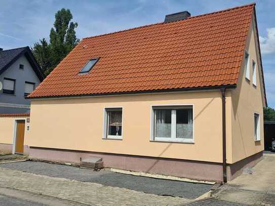 Modernes 5-Raum-Einfamilienhaus mit gehobener Innenausstattung + Pool in Raguhn-Jeßnitz Raguhn