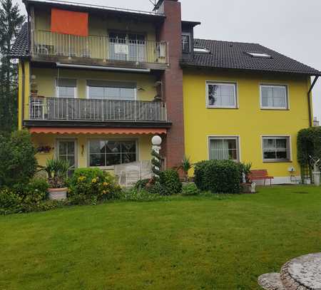 Mansardenwohnung 96qm voll möbliert mit großem Bad, Balkon, Klimaanlage