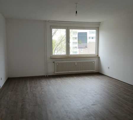 Modernisierte 3-Zimmer Wohnung mit Balkon in Bielefeld Sennestadt!