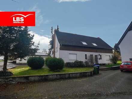 Traumhaftes Einfamilienhaus mit großem Grundstück in Brilon-Rösenbeck!