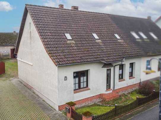 Viel Platz: Gepflegtes Zuhause mit Garten, Stall und Carport in ruhiger, grüner Lage